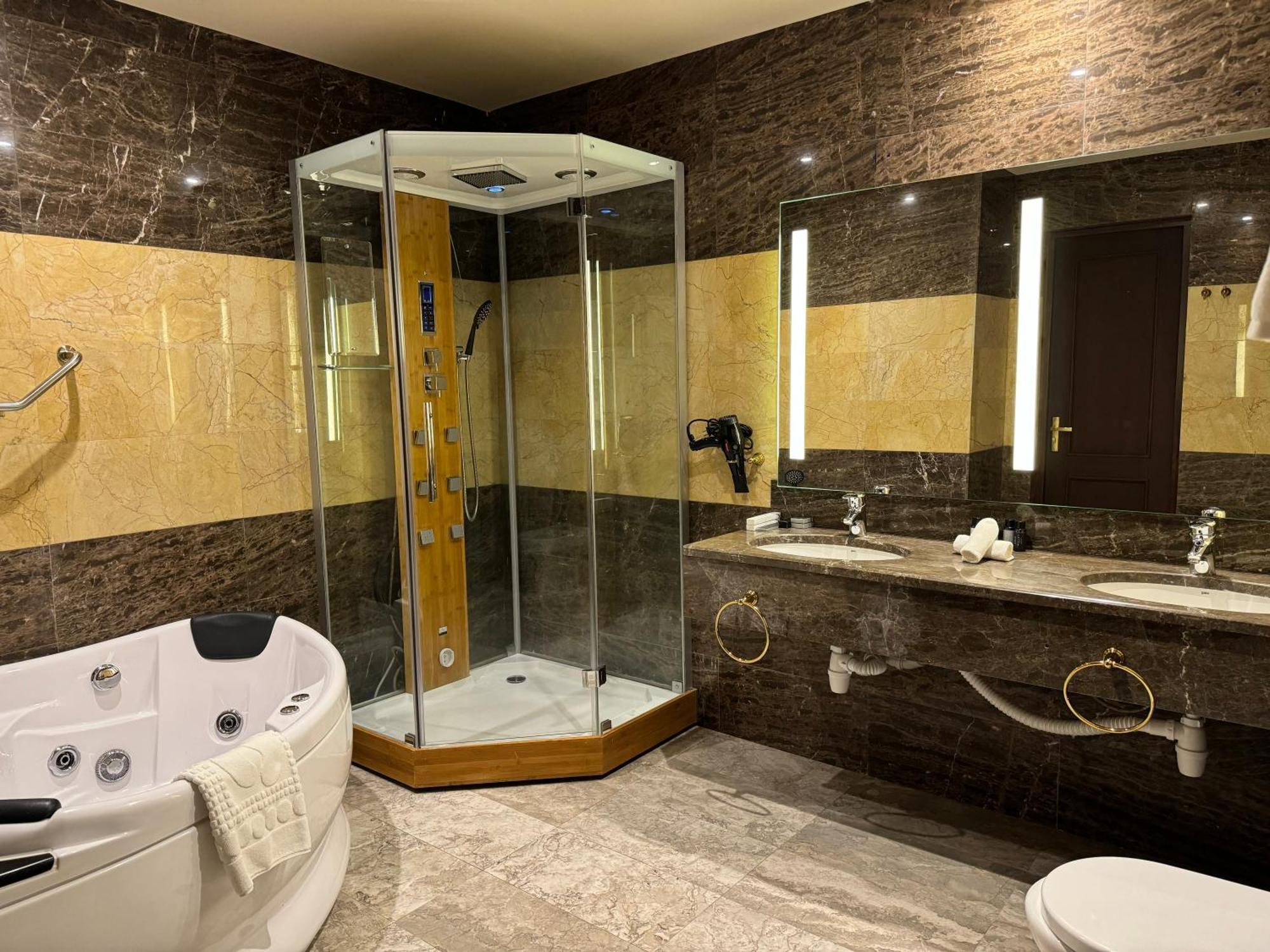 Eighty Eight Deluxe Hotel & Spa Цахкадзор Екстер'єр фото
